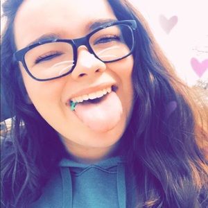 Meet your Posher, Megan